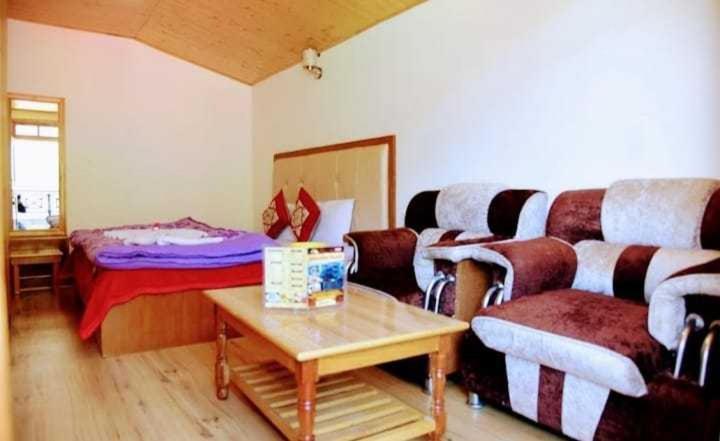 Himalayan Palace Otel Manāli Dış mekan fotoğraf